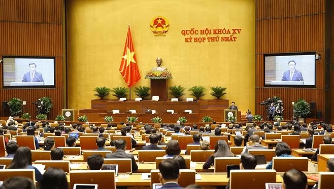 В Ханое торжественно открылась первая сессия НС 15-го созыва ảnh 1