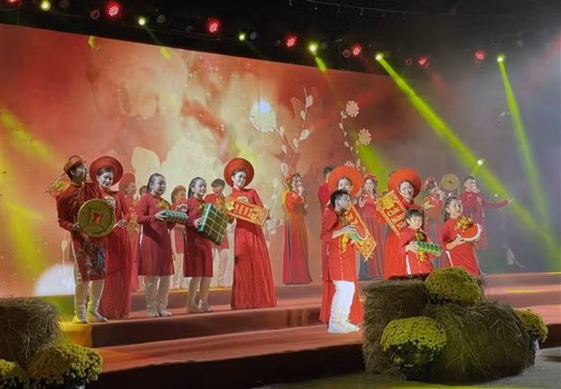 Фестиваль вьетнамский Тэт открывается в Хошимине ảnh 1 Фестиваль вьетнамский Тэт открывается в Хошимине ảnh 1