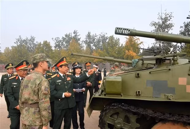 Вьетнам и Китай содействуют военно-научному сотрудничеству ảnh 1