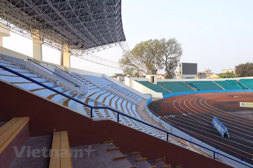 Домашний стадион сборной Вьетнама по футболу до 23 лет на SEA Games 31 в Футхо. ảnh 14