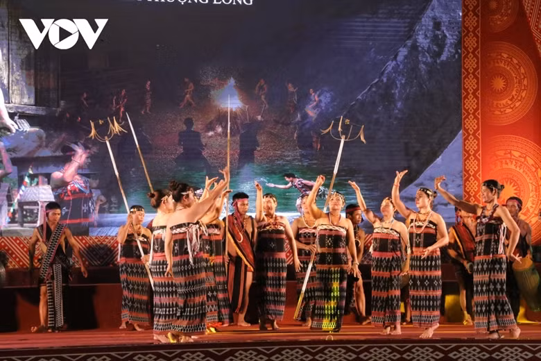 Фестиваль культуры, спорта и туризма горных этнических меньшинств в провинции Тхыатхиен-Хюэ ảnh 1