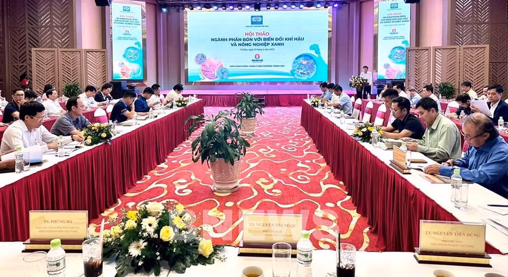 Предприятия по производству удобрений применяют современные технологии для снижения выбросов ảnh 1