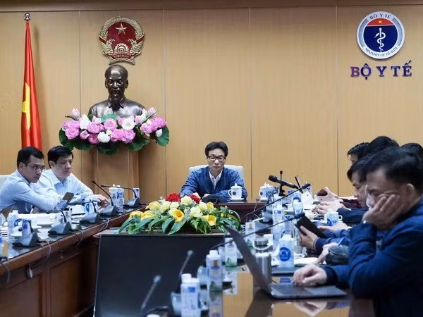 Пандемия COVID-19: решительно локализовать очаг, подавить эпидемию после выявления 2 новых случаев заражения в сообществе ảnh 3
