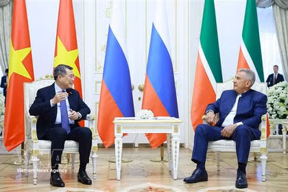 Премьер-министр Ле Минь Хынг встречается с Главой Республики Татарстан Рустамом Миннихановым (Фото: ВИА)