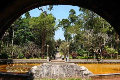 Пагода Ты-хьеу — известная достопримечательность бывшей императорской столицы Хюэ