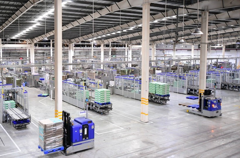 Внутри завода по производству молочной продукции компании Vinamilk. (Фото: Vinamilk)