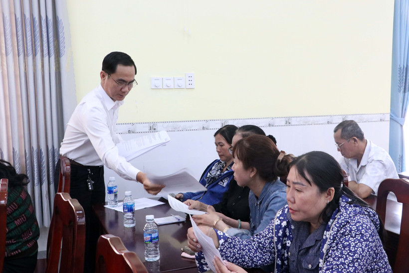 Подотдел рыбного хозяйства и рыбоохраны проводит опрос рыбаков по проектам резолюций о смене профессии и о субсидировании абонентской платы VMS на 2026–2028 годы. (Фото: ВИА)