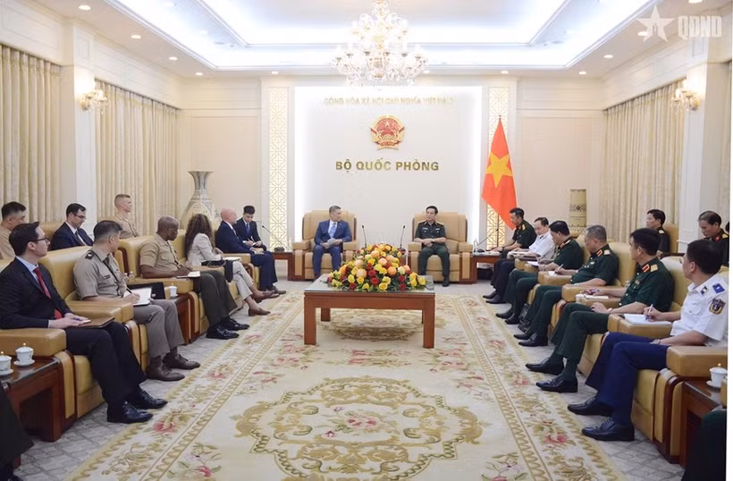 Во время встречи. Фото: qdnd.vn