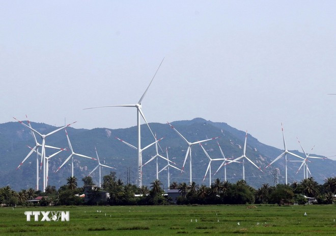 Ветроэнергетический проект на юге провинции Кханьхоа. (Фото: ВИА) 