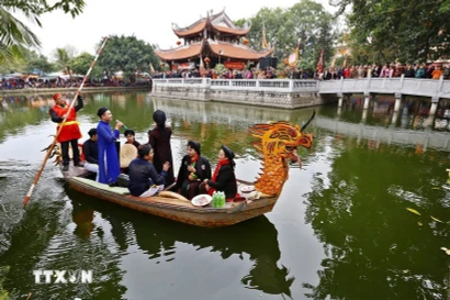 Выступление с народными песнями Куанхо. Фото: ВИА