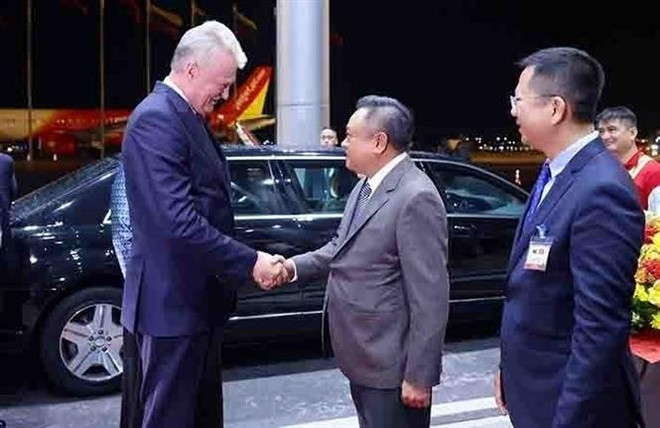 Президент Литвы начал официальный визит во Вьетнам. Фото: ВИА. vna-potal-tong-thong-litva-bat-dau-chuyen-tham-chinh-thuc-viet-nam-8086359.jpg