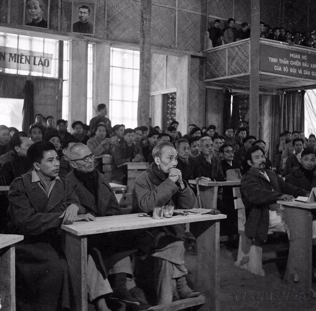 В феврале 1948 года во Вьетбаке Президент Хо Ши Мин принял участие во Всевьетнамской конференции Комитета «Льенвьет» (Фото: ВИА)