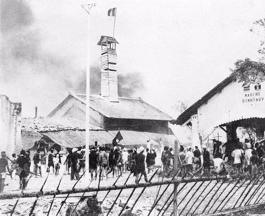 23 ноября 1940 года в ряде южных провинций Вьетнама вспыхнуло Южновьетнамское восстание. Наряду с Бакшонским восстанием, Южновьетнамское восстание стало «сигнальными выстрелами к общенациональному восстанию» и вторым генеральным испытанием на пути к победе Августовской революции 1945 года (Фото: Архив ВИА)