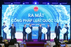 Торжественная церемония в честь Дня Вьетнамского права 2025 года и запуск официальной версии Национального правового портала. (Фото: ВИА)