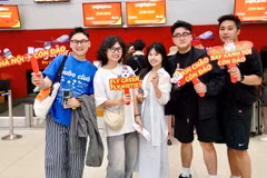 Пассажиры Vietjet рейса в Кондао. (Фото: VJ)