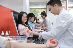 Фестиваль «Красной весны» 2026, ставящий цель собрать 10 000 доз крови, несёт также миссию формирования гуманного общества, в котором нравственные ценности высоко ценятся и широко распространяются во всех слоях населения, особенно среди молодёжи. (Фото: ВИА)