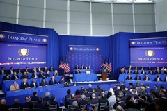 Генеральный секретарь То Лам принимает участие в церемонии открытия Совета мира по Газе. (Фото: ВИА)