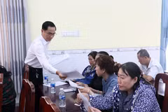 Подотдел рыбного хозяйства и рыбоохраны проводит опрос рыбаков по проектам резолюций о смене профессии и о субсидировании абонентской платы VMS на 2026–2028 годы. (Фото: ВИА)