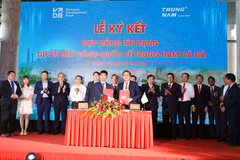 Подписание кредитного соглашения по проекту портового комплекса Ка На (этап 1) — многофункционального морского порта Ка На. (Фото: ВИА)