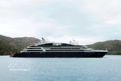 Круизное судно класса люкс Le Jacques Cartier в порту Бендам, Кондао. (Фото: ВИА)