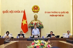 Председатель Национального собрания Чан Тхань Ман выступает с вступительным словом на 55-м заседании Постоянного комитета Национального собрания. (Фото: ВИА)