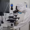 Лаборатория полупроводниковых технологий Центра исследований и разработок Высокотехнологичного парка города Хошимина оснащена современным оборудованием. Фото: ВИА