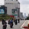 Транспортные средства движутся по мосту Конг Ли в направлении центра города Хошимина 6 сентября 2026 года. Фото: ВИА.