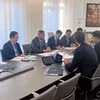 Министр финансов Нго Ван Туан (третий слева) провел рабочую встречу с группой Rothschild & Co. Фото предоставлено ВИА