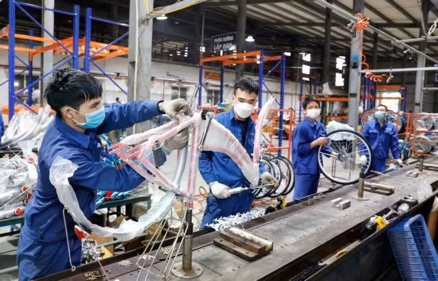 Производство велосипедов на предприятии Thong Nhat Company Limited (Фото: ВИA)
