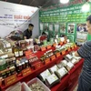 На выставке представлен широкий ассортимент вьетнамской продукции, соответствующей экспортным стандартам. (Фото: ВИA)