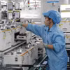 Производство электронных компонентов на предприятии DBG Technology Vietnam Co., Ltd. в промышленном парке Йенбинь провинции Тхайнгуен. (Фото: ВИА) 