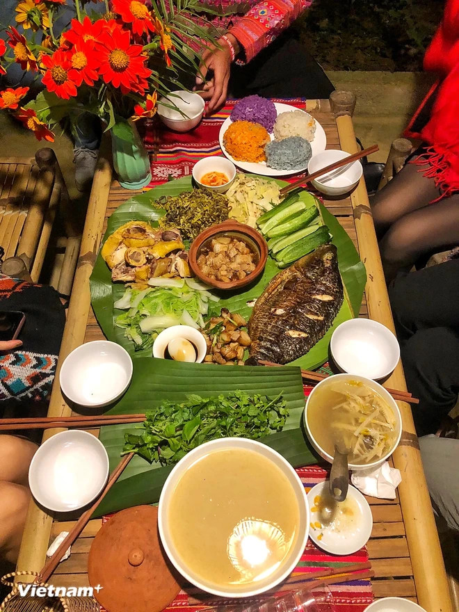 Кухня северо-западного нагорья. (Фото: VietnamPlus) 5.png