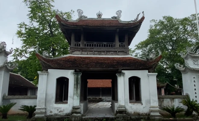Ворота «Там Цюань» пагоды Дау. Фото: Бить Ханг/Vietnam+ Передний зал пагоды Дау. Фото: Бить Ханг/Vietnam+ 2.png