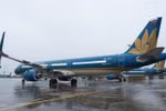 Самолёт авиакомпании Vietnam Airlines в аэропорту Нойбай. (Фото: Vietnam+)