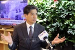 Квон Сон Тхэк, исполнительный вице-председатель Корейско-вьетнамской ассоциации культурно-экономического обмена (KOVECA), отвечает на вопросы корреспондента Вьетнамского Информационного Агентства в Республике Корея. Фото: ВИА.