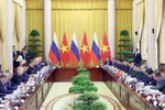 Президент Вьетнама То Лам (ныне — Генеральный секретарь ЦК КПВ То Лам) провёл переговоры с Президентом Российской Федерации Владимиром Путиным, прибывшим с государственным визитом во Вьетнам днём 20 июня 2024 года в Дворце Президента. Фото: ВИА.