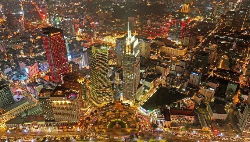 Район парка на набережной Бенбакданг, улица Тон Дык Тханг, квартал Беннге, район 1 (город Хошимин). Фото: ВИА.