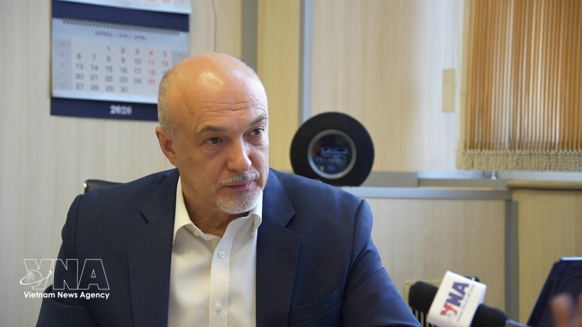 Доктор Олег Германович Румянцев даёт интервью Вьетнамскому Информационному Агентству в России. Фото: ВИА.