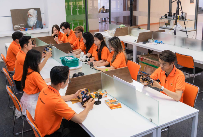 Студенты Университета FPT на учебном занятии. Фото: Vietnam+.