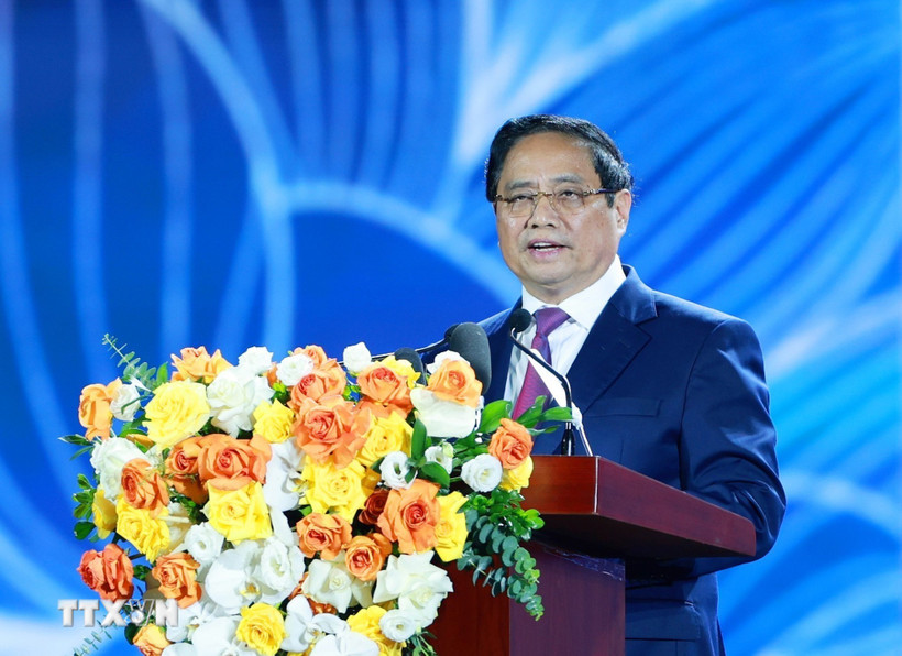 Премьер-министр Фам Минь Тьинь выступает с речью на церемонии закрытия выставки достижений страны «80 лет пути Независимость — Свобода — Счастье». Фото: ВИА.