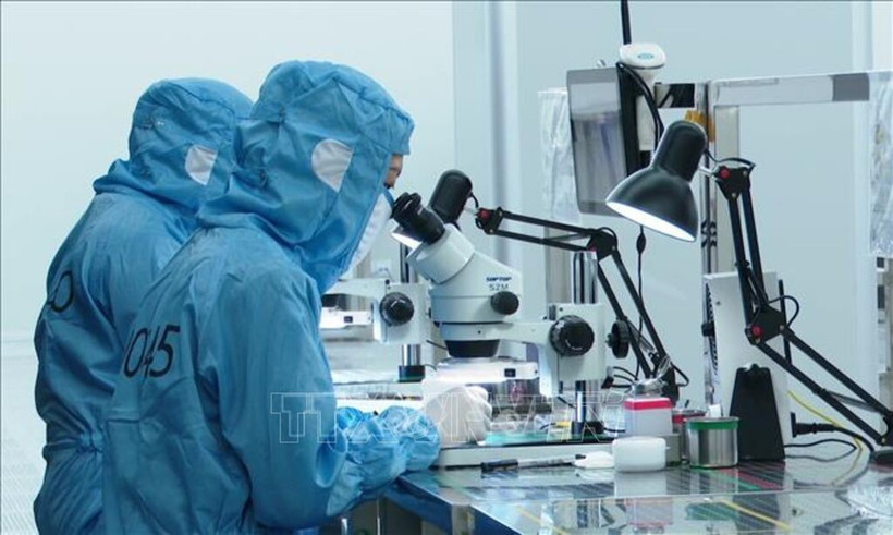 Производство камер на предприятии ООО Sunny Opotech Vietnam в промышленной зоне Йенбинь. Иллюстративное фото: ВИА.