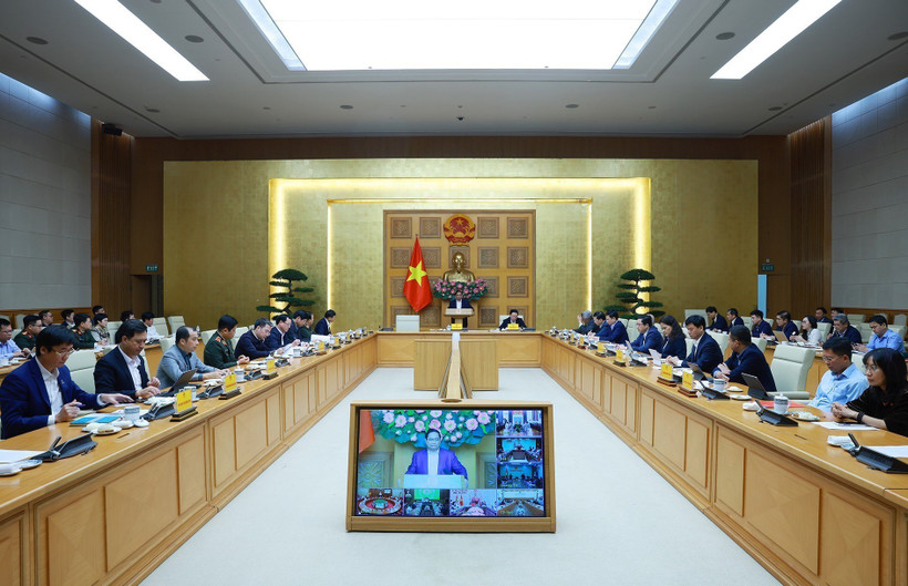 Совещание по ускорению темпов реализации восстановления и ремонта жилья для семей, пострадавших от стихийных бедствий в Центральном Вьетнаме. Фото: ВИА.