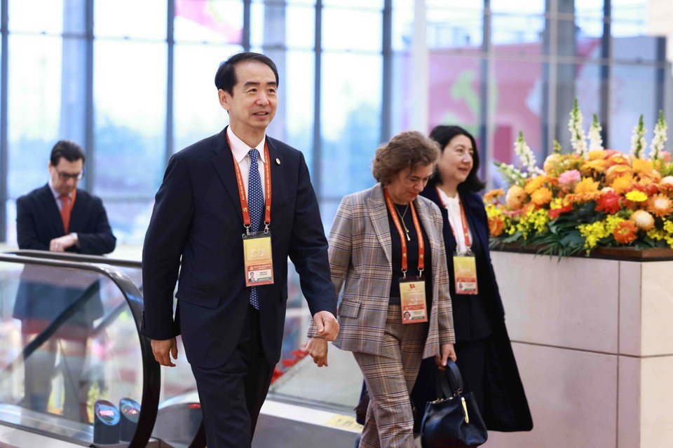 Зарубежные делегаты на открытии XIV всевьетнамского съезда КПВ. (Фото: ВИА)