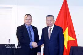 Генсек, Президент То Лам принял Крейга Брэдшоу, генерального директора компании EQ Resources Limited (Австралия) (Фото: ВИА)