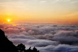 Охота за облаками на вершине Донгкао (Бакнинь)