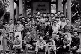 XI Всенародный съезд патриотического соревнования: «Патриотическое соревнование — во имя могучего Вьетнама»