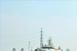 Корабль Морской полиции Вьетнама CBS 8001 зашел в порт Танджунг Приок, Индонезия (Фото: ВИА)