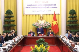 Обнародование Указа Президента о 12 законах (Фото: ВИА)