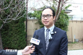 Нгуен Хонг Шон, председатель Союза вьетнамских обществ в Японии, отвечает на вопросы корреспондента ВИА (Фото: ВИА)