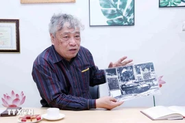 Журналист Чан Май Хыонг и его знаковая фотография танка 846 Армии освобождения, въезжающего во Дворец Независимости 30 апреля 1975 года (Фото: ВИА)